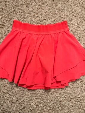 Women's Lululemon bright red/pink skort-